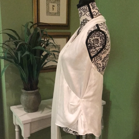 Layered halter top - Picture 4 of 6